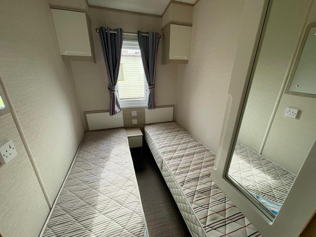 Pg177 Golden Palm Resort 8 Berth Caravan With Decking Chapel Saint Leonards Exterior foto
